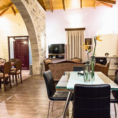 Private Sapphiros Villa كيساموس المظهر الخارجي الصورة