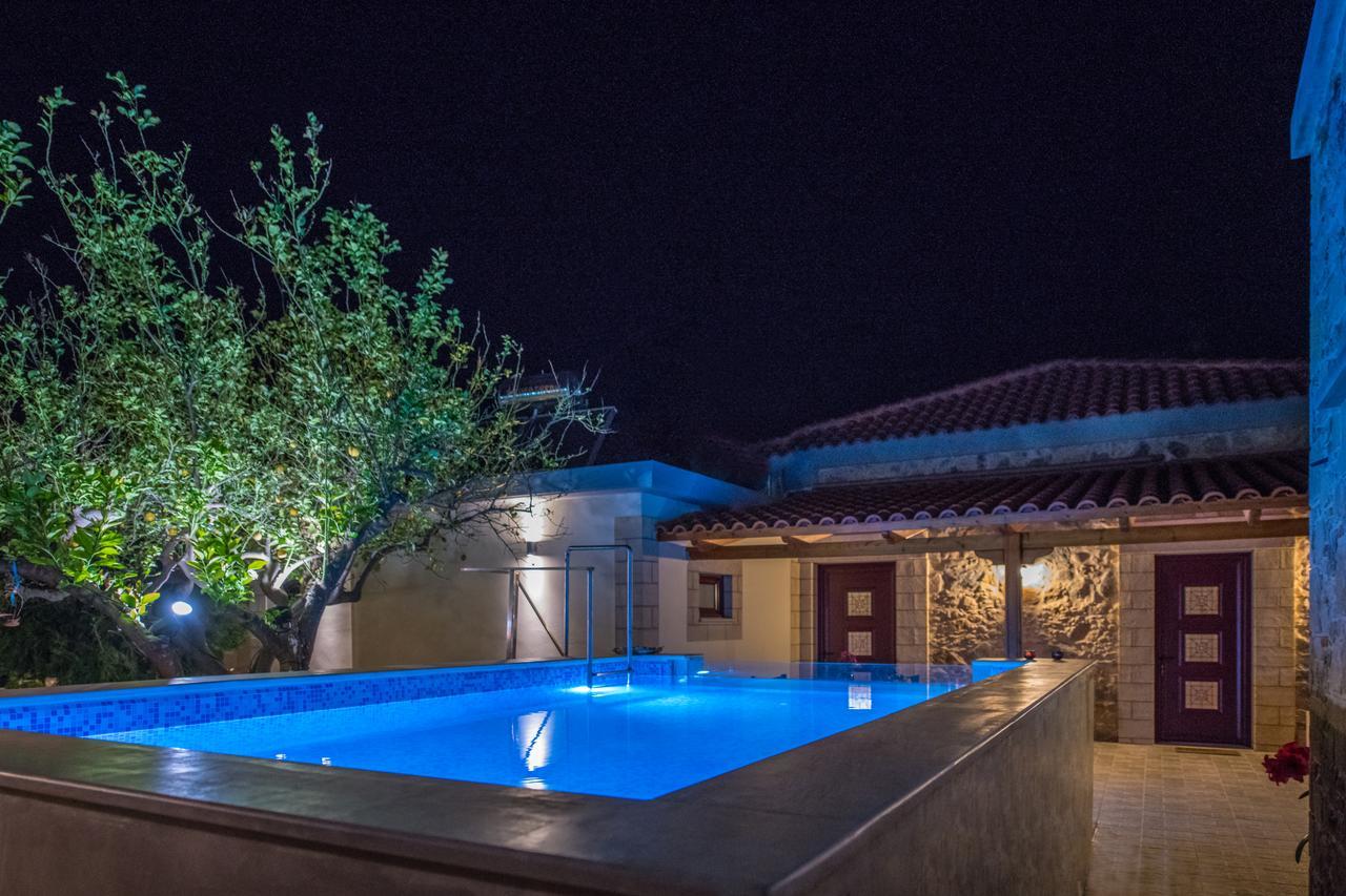 Private Sapphiros Villa كيساموس المظهر الخارجي الصورة